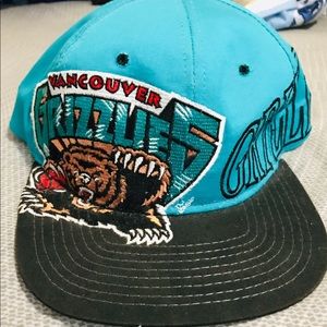 Don’t BUY Not for sale..Very Vintage Vancouver Gri